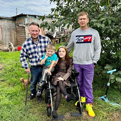 Помощь Саше и Алине 